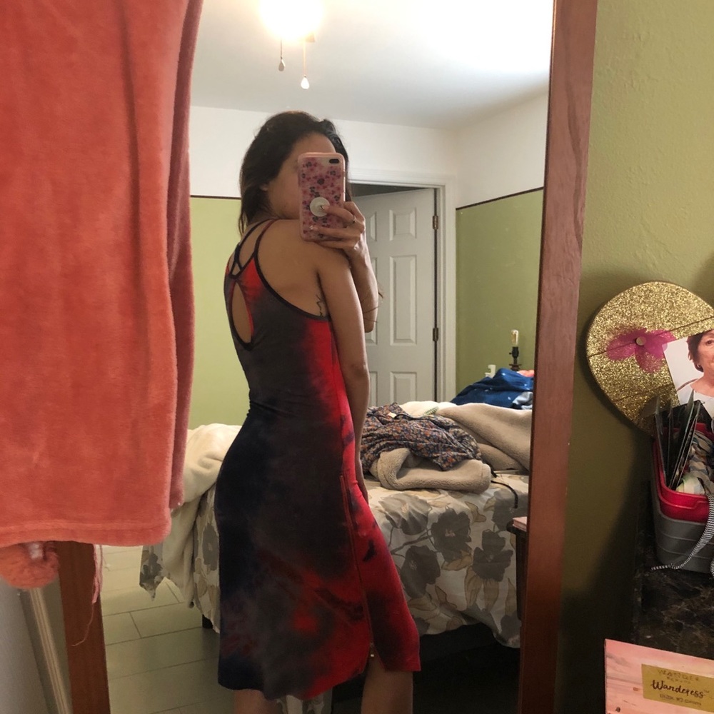Formal dress - Picture 6 of 6